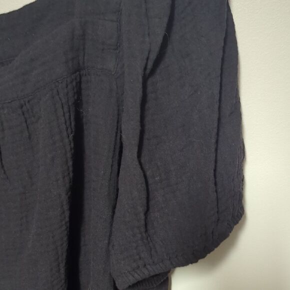 Cosmic Blue love Black Boxy Blouse with Relaxed Fit - Picture 3 of 7